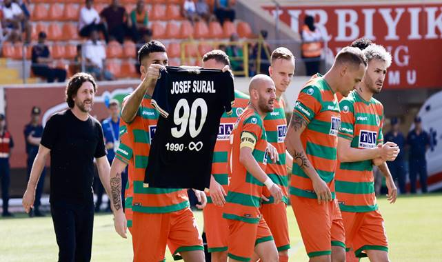 Alanyaspor 5-0 İstanbulspor (Maç Sonucu) Alanyaspor İstanbulspor’u farklı yendi!