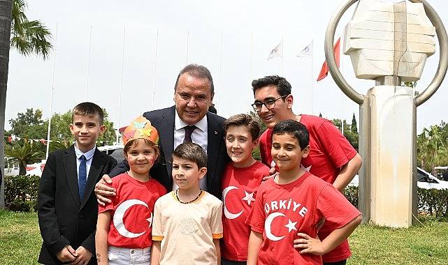 Antalya Büyükşehir Belediyesi 23 Nisan’ı coşkuyla kutladı