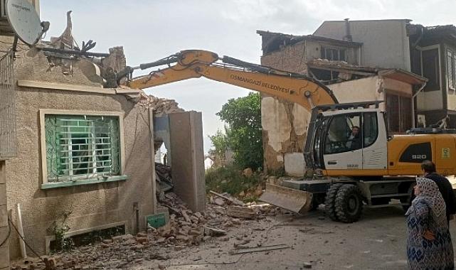 Başkan Aydın’dan metruk bina talimatı