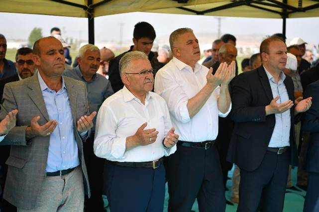 Başkan Büyükkılıç, Horsana Çayırı’nda yağmur ve şükür duasına katıldı