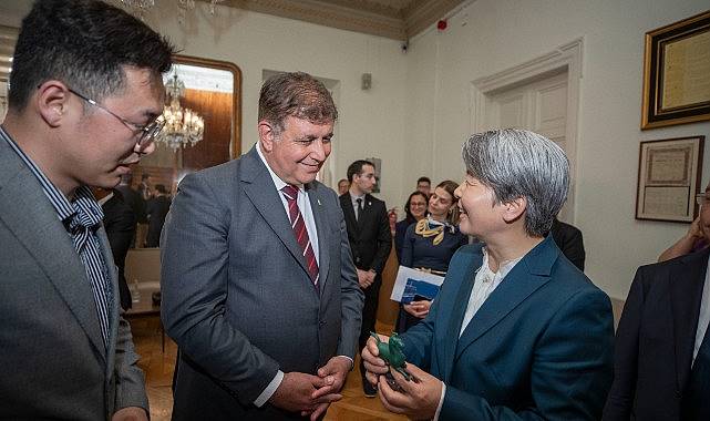 Başkan Cemil Tugay, Çin’in Gansu Eyaleti heyetini ağırladı