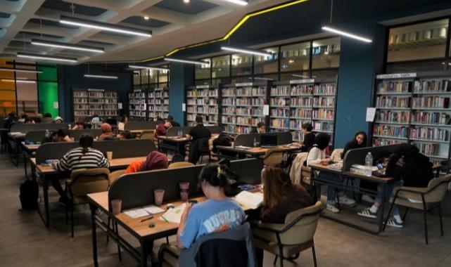 Çayırova’da gençler sınavlara burada hazırlanıyor