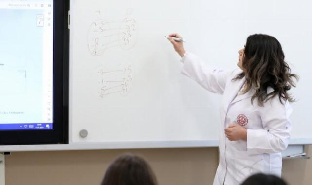 Depremde yer değiştiren öğretmenlere geri dönüş hakkı