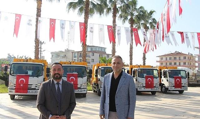 Ödemiş Belediyesi’nin temizlik filosuna 5 yeni araç eklendi