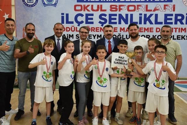 Yıldırım’da minik sporcular ödüllendirildi