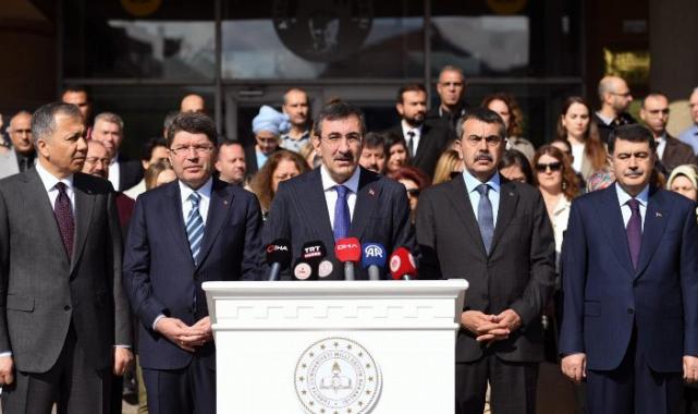 Ankara’da öğretmenlere 3 Bakanlı ziyaret