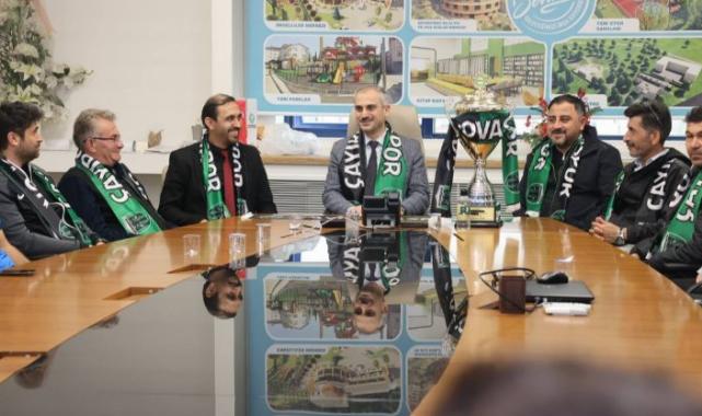 Başkan Çiftçi, şampiyon Çayırovaspor’u ağırladı
