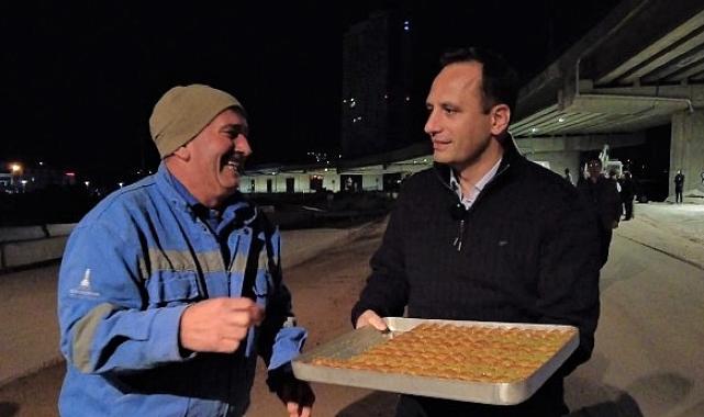 Başkan Eşki’den işçilere gece yarısı sürprizi