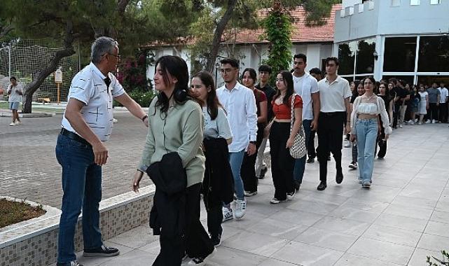 Başkan Topaloğlu’ndan öğrencilere motivasyon yemeği