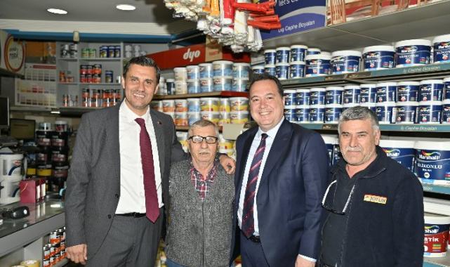 Başkan Zeyrek, Akhisar Pazaryeri esnafını ziyaret etti