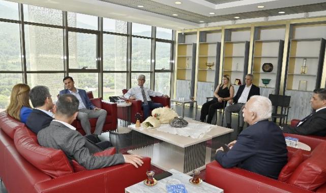 Başkan Zeyrek DİSK heyetini konuk etti