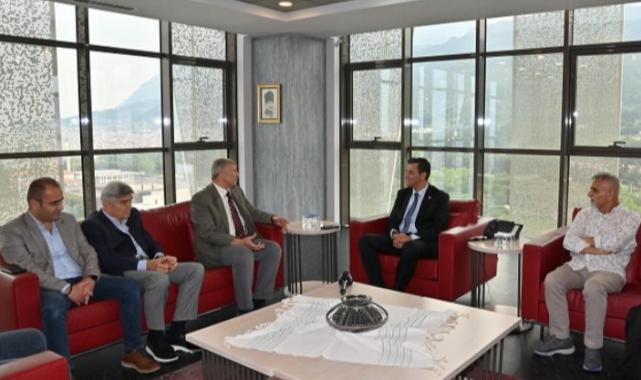 Başkan Zeyrek: “Hata yapan bensem, benim de yanlışlarımı yazın”