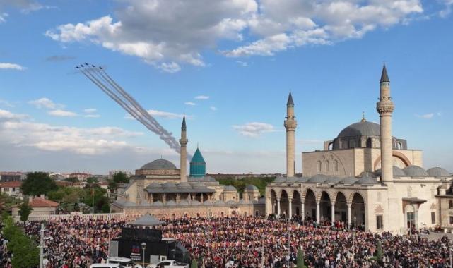 Binlerce Konyalı ‘Teşrif-i Mevlana’da