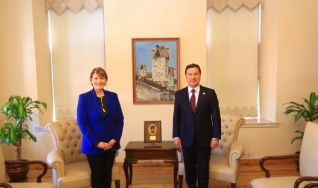 Birleşik Krallık Ankara Büyükelçisi’nden Başkan Aras’a ziyaret