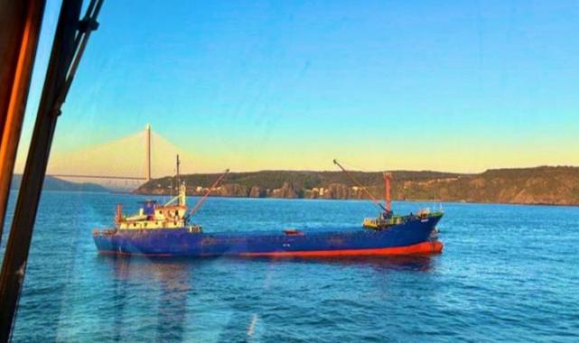 Boğaz trafiğini kilitlemişti… Gemi kurtarıldı