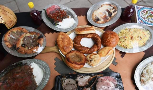 Bursa’nın lezzetleri Tophane Meydanı’nda  tanıtıldı