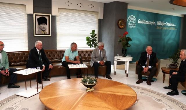 Bursaspor yönetiminden Başkan Özdemir’e ziyaret