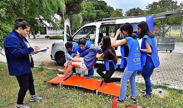 Büyükşehir’den gençlere “İlk Yardım Turnuvası” Gençler hayat kurtarmak için yarıştı