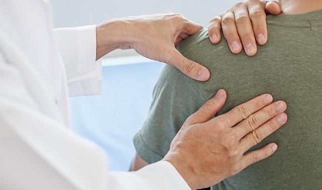 Dikkat! Omuz Ağrısı Parkinson Belirtilerinden Biri Olabilir