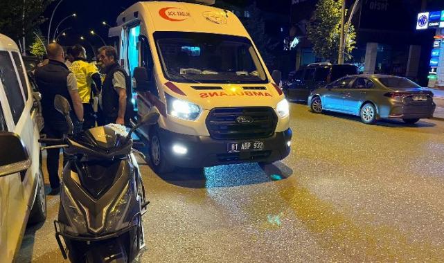 Direksiyon hakimiyetini kaybeden motosiklet sürücüsü yaralandı