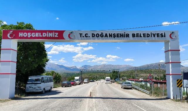 Doğanşehir’in giriş takı yenilendi