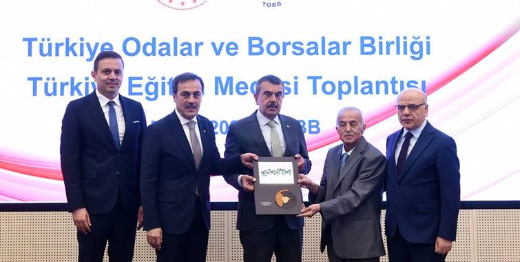 Yeni müfredat, Bakan Tekin’in katılımıyla TOBB Eğitim Meclisi’nde masaya yatırıldı
