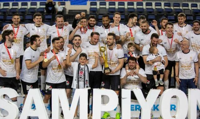 Erkeklerde ‘Süper’ şampiyon Beşiktaş Safi Çimento