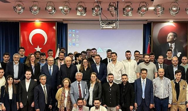 Gazzeli Mustafa, Sesini Duyurmak İçin Mektup Yazdı: Savaş Ruhlarımızı Parçalıyor, Hayallerimizi Yok Ediyor