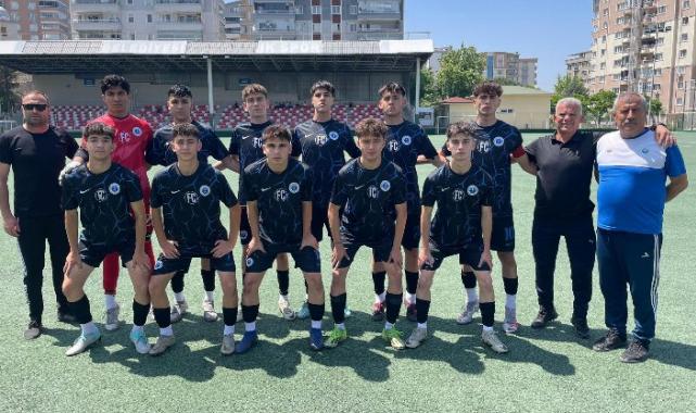 Gemlik Belediyespor U-17 Elit Lig’de şampiyon