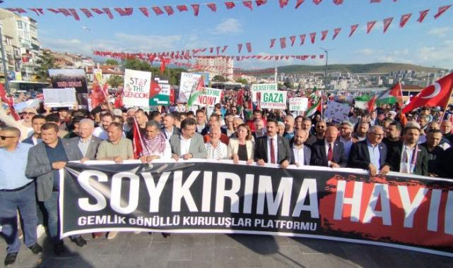Gemlik’te Gazze’ye destek yürüyüşü