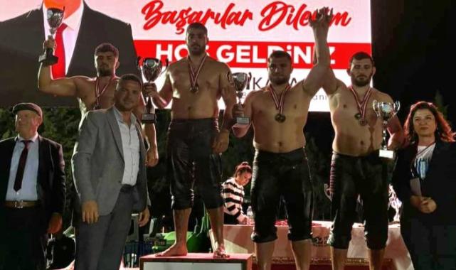 Gölcük Belediyespor güreşçilerinden büyük başarı