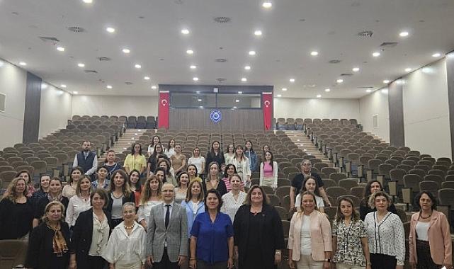 Hemşirelik Fakültesinde “Bilimsel Yayın Sürecinde Kolaylaştırıcılar” konuşuldu