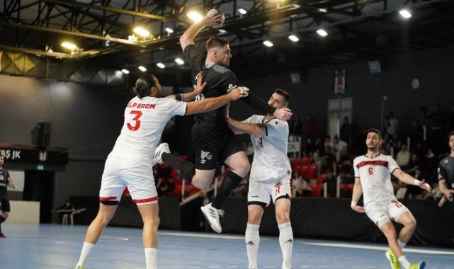 Hentbolda Beşiktaş Safi Çimento ve Sakarya BBSK, Final Turu’nda