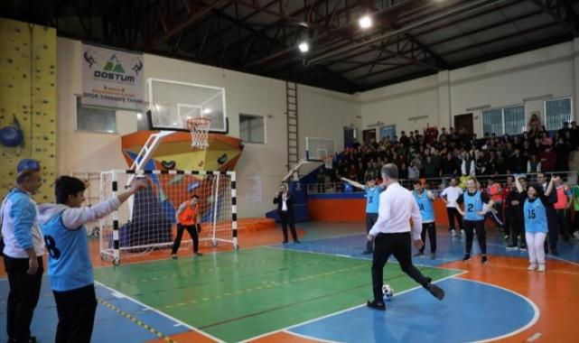 İnegöl protokolü engelliler için sahaya çıktı