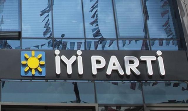 İYİ Parti, 6 ilçede nöbet değişimi yaptı