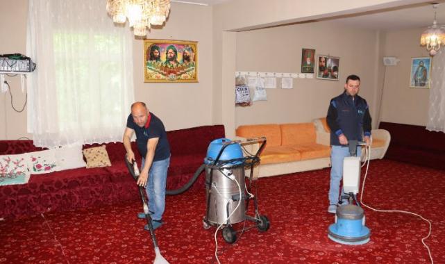 İzmit’te ibadethanelerde hijyen çalışması sürüyor