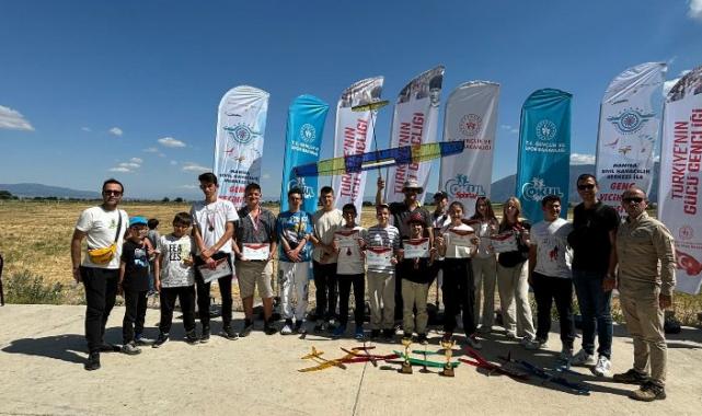 Keşan Batı Koleji, Model Uçak Türkiye finalinden başarıyla döndü