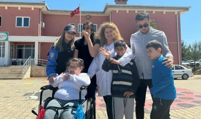 Keşan emniyeti özel çocukları ziyaret etti