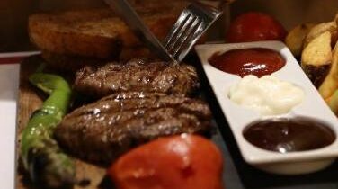 Kırmızı et doğru tüketilince faydalı