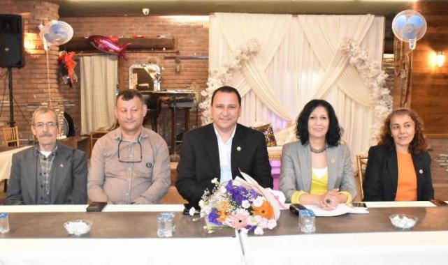 Manisa Dostlar Meclisi’nin konuğu Yunusemre Muhtarlar Derneği Başkanı Bedriye Pehlivan 