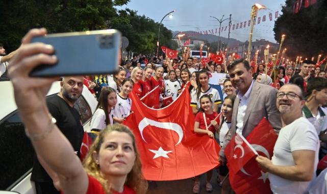 Manisa’da 19 Mayıs Fener Alayı ile kutlandı