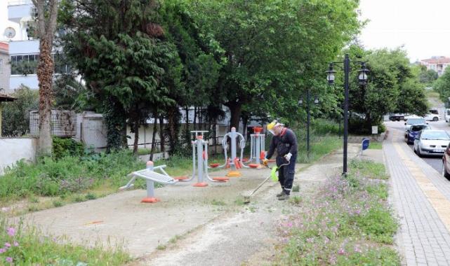 Mudanya’da park ve yeşil alanlara bakım