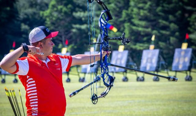 Muğlalı okçu Ermircan Türkiye rekorunu egale etti