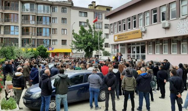 Öğretmenler İbrahim Oktugan için eylem yaptı