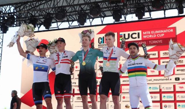 Sakarya’da Dünya Kupası fırtınası