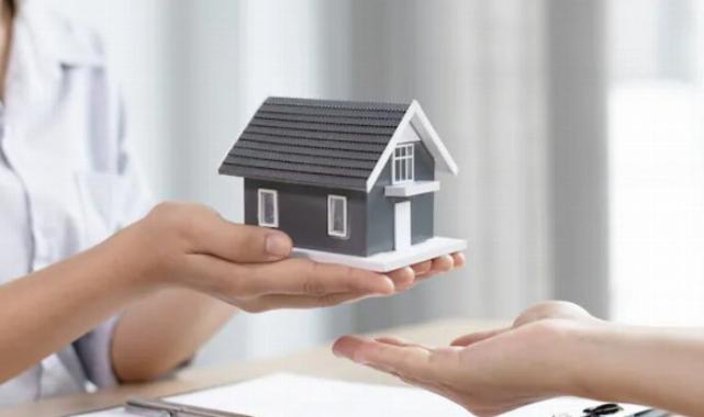 Satışlar azaldı, konut kredisi borçlanmaları arttı!