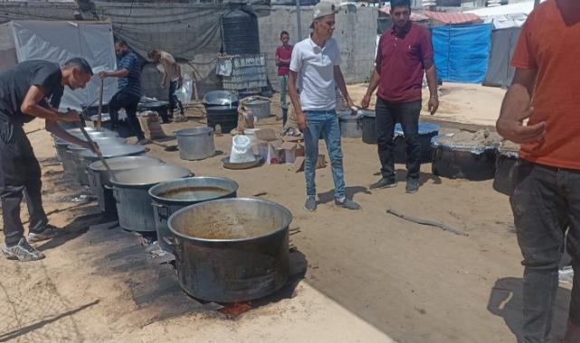 Türk Kızılay, Gazze’de ‘sıcak yemek’ dağıtımına yeniden başladı