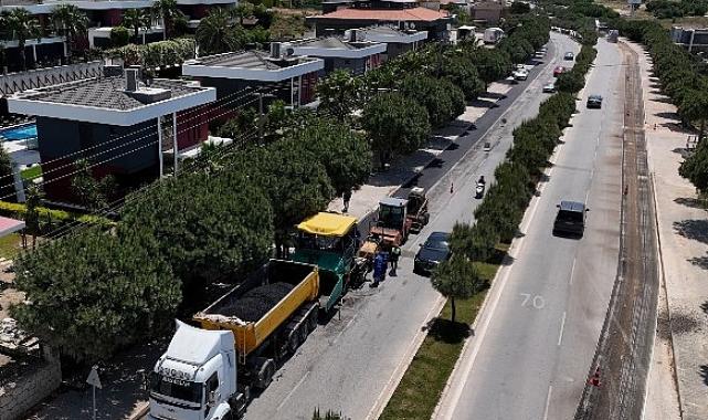 Üç ilçede 14 km yol asfaltlanıyor İzmir Büyükşehir Belediyesi asfalt atağı başlattı