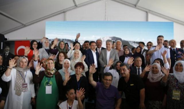 Vali Çiçek: “Kadın kooperatifleri büyük bir başarı hikayesi”