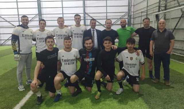 Yenimuhacır’da gençlik halı sahada buluştu